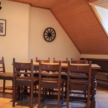 Otel Zur Altstadt 3*