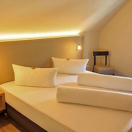 Hotel Zur Altstadt 3*