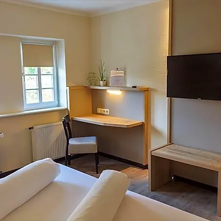 Zur Altstadt Hotel 3*